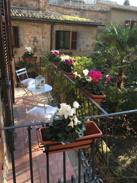 B&B Michelangeli - Private Parking Орвието Екстериор снимка