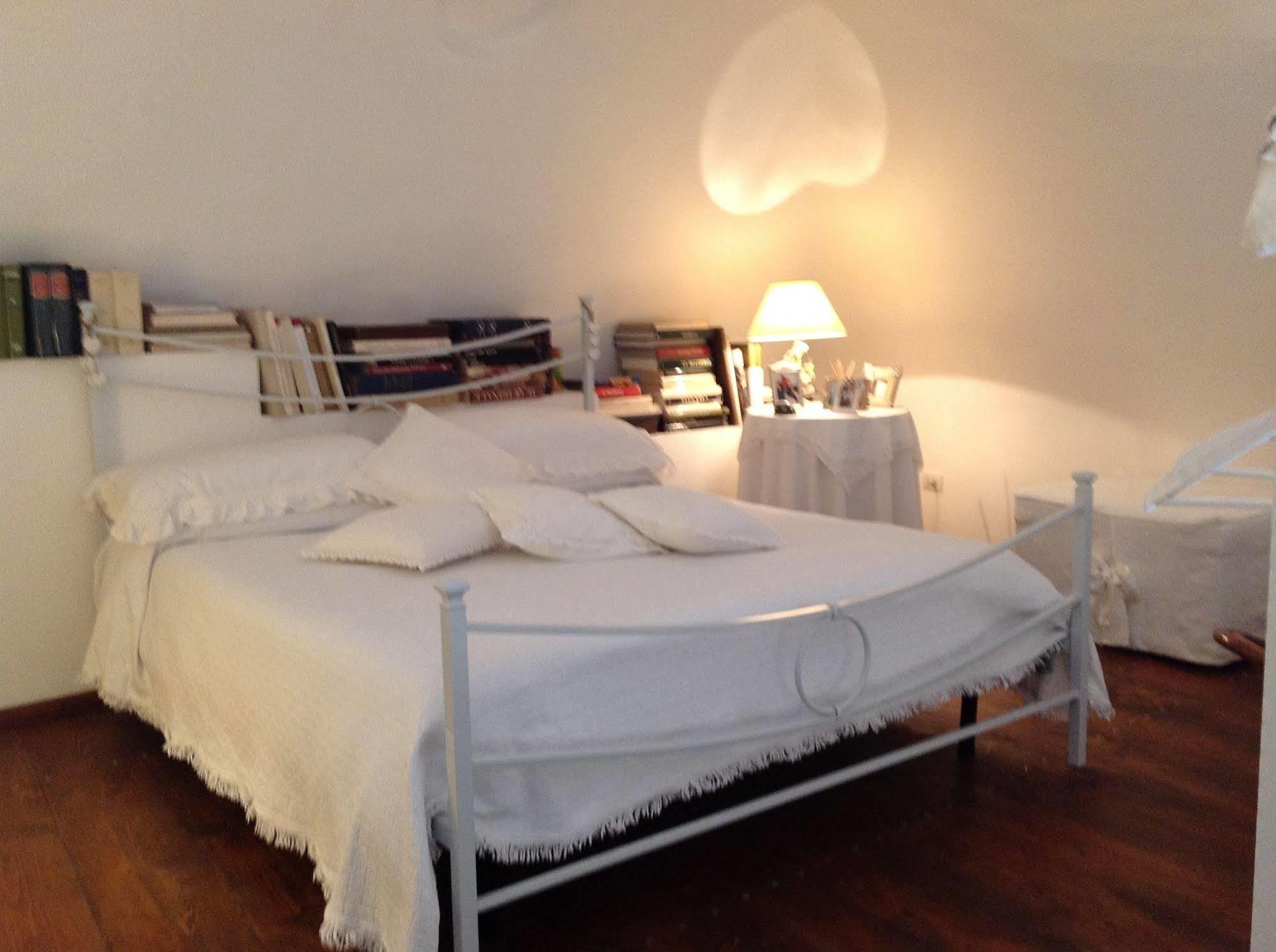 B&B Michelangeli - Private Parking Орвието Екстериор снимка