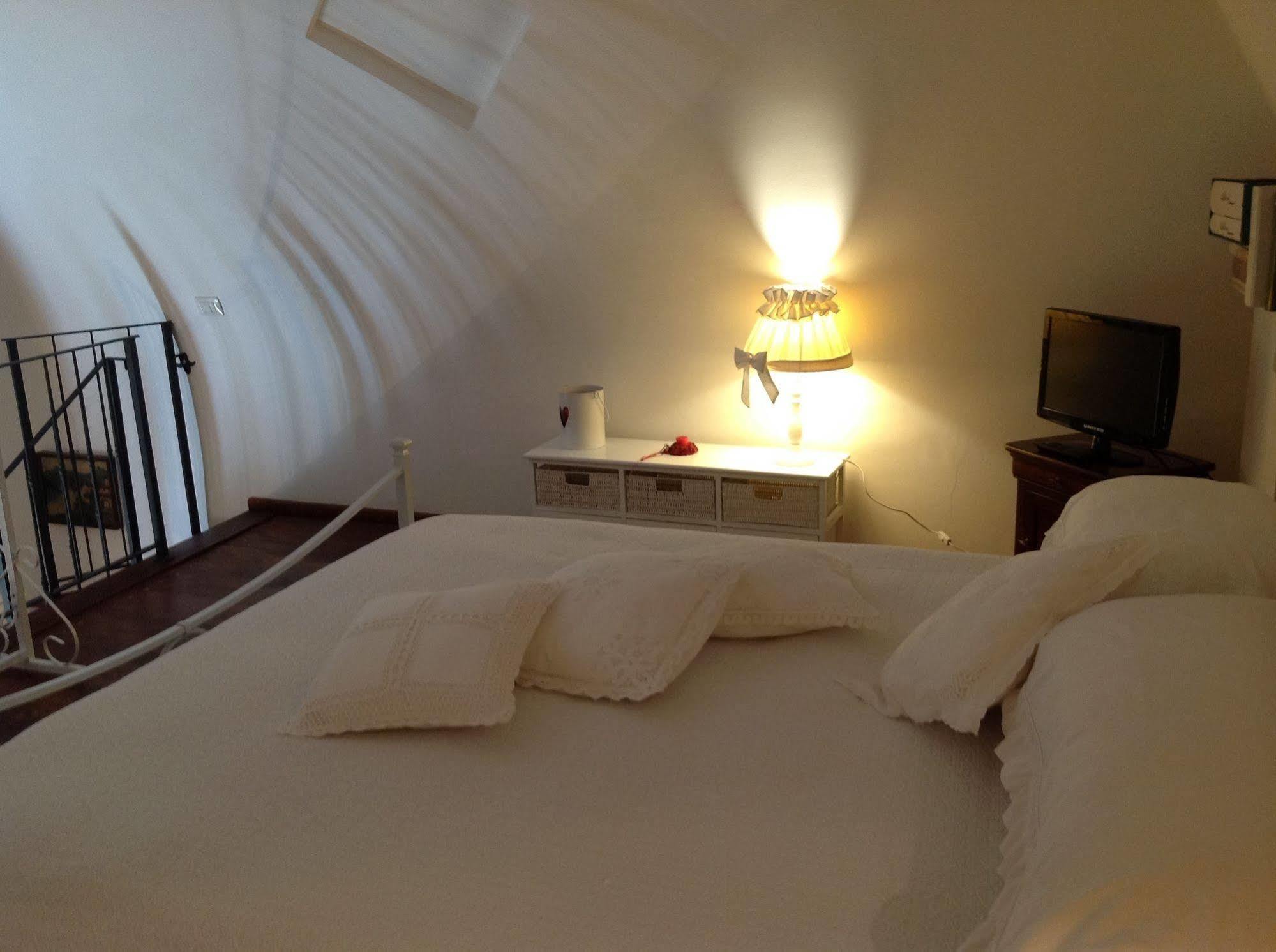 B&B Michelangeli - Private Parking Орвието Екстериор снимка
